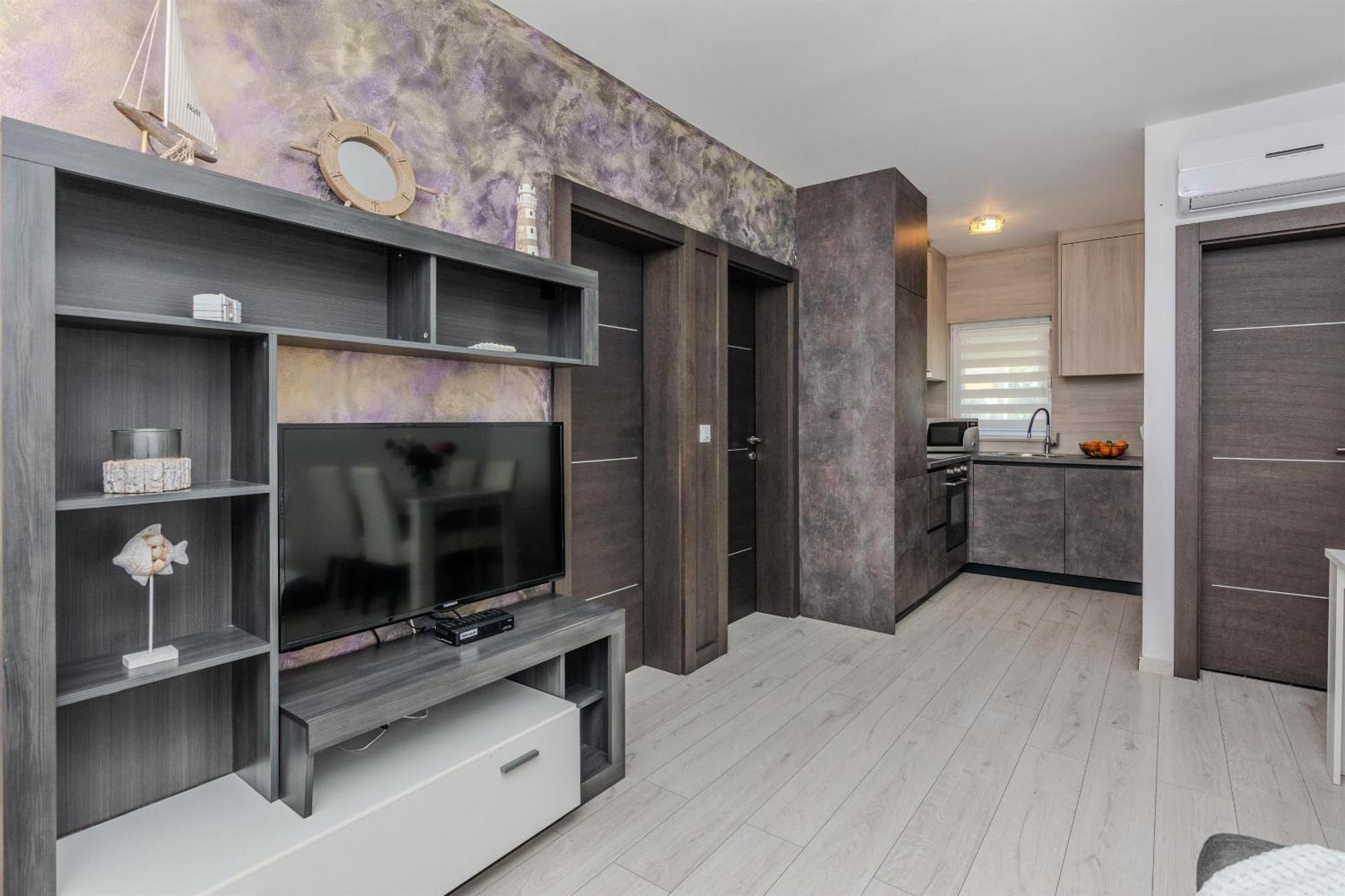 ויר Apartments Lucica מראה חיצוני תמונה